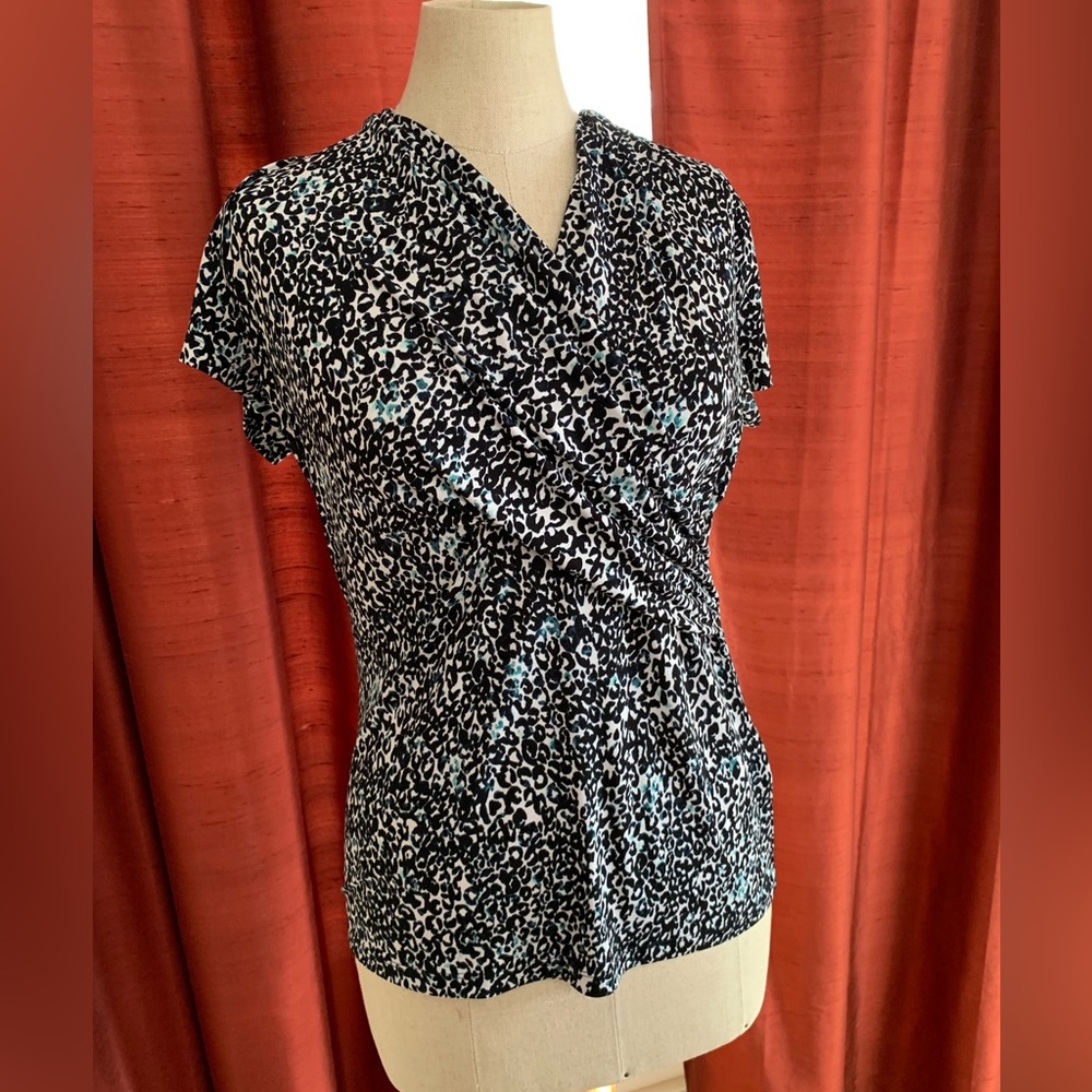 DKNY Black and White Patterned Blouse